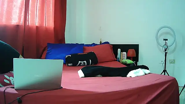 MissAsly online show from December 5, 12:04 pm