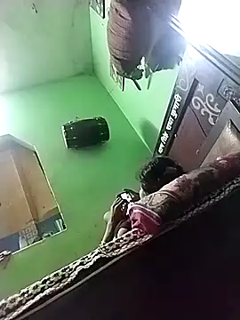 RED Queen 6 online show from October 2, 4:43 pm