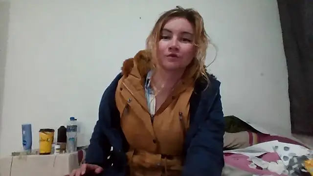 Snapshot of vagimosa chatting on November 15, 3:43 am vagimosa online show from November 15, 3:43 am