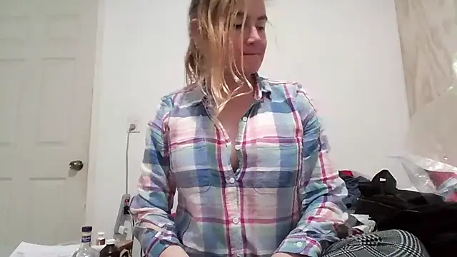 Snapshot of vagimosa chatting on November 1, 4:19 am vagimosa online show from November 1, 4:19 am