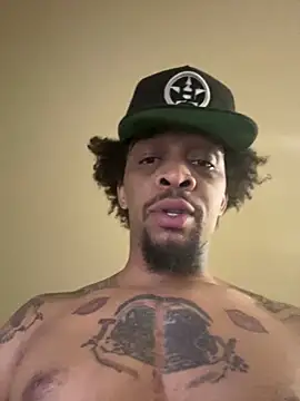 thefreakscomeoutatnight online show from October 21, 5:51 am