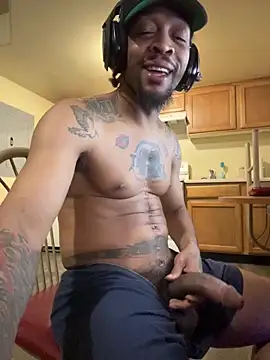 thefreakscomeoutatnight online show from March 11, 7:46 am