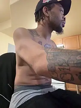 thefreakscomeoutatnight online show from February 22, 9:11 am