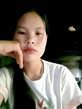 Snapshot of Tuelam_xx chatting on October 12, 7:43 am Tuelam xx online show from October 12, 7:43 am