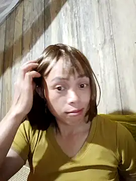 Tuyet xx online show from October 31, 2:13 pm