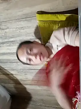 Tuyet xx online show from December 1, 1:34 pm