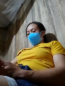 Snapshot of Tuyet_xx chatting on October 9, 2:28 pm Tuyet xx online show from October 9, 2:28 pm
