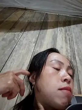 Tuyet xx online show from October 20, 3:30 am