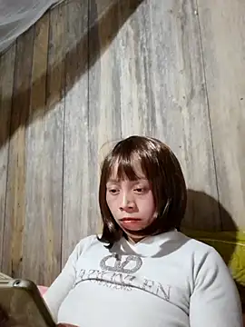 Tuyet xx online show from November 2, 2:00 pm