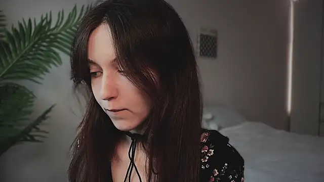 monnymoon online show from October 17, 5:11 am
