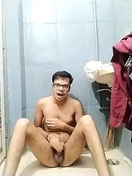 Snapshot of sexybobby13 chatting on November 1, 9:03 am sexybobby13 online show from November 1, 9:03 am