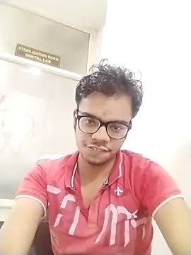 sexybobby13 online show from February 14, 9:31 am