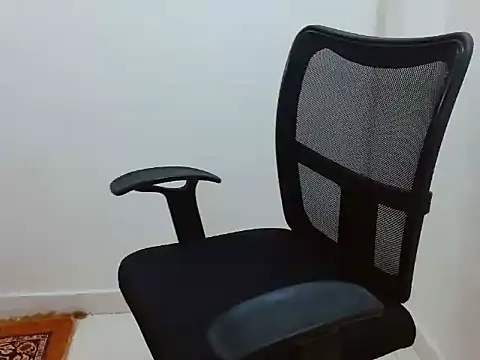 your lena online show from October 16, 9:39 am