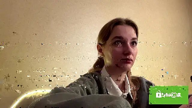 Snapshot of CoraJamerson chatting on September 28, 9:27 am CoraJamerson online show from September 28, 9:27 am