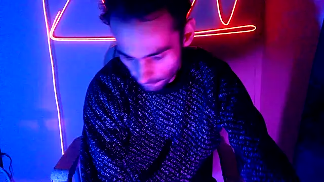 highinhtxx online show from November 16, 9:47 am