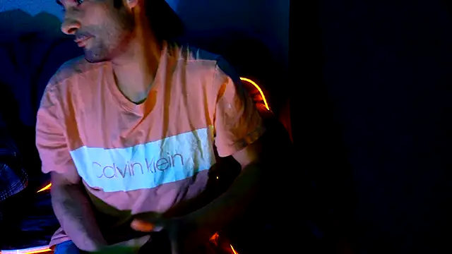 highinhtxx online show from November 7, 6:51 am