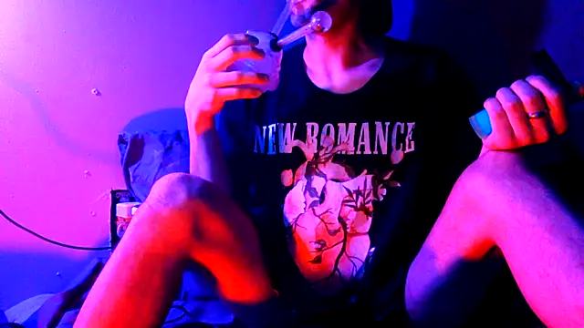 highinhtxx online show from October 25, 10:10 pm