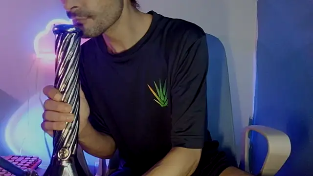 highinhtxx online show from July 3, 10:38 pm