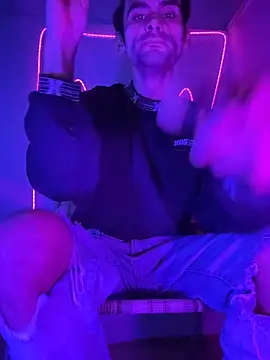 highinhtxx online show from November 20, 1:01 pm