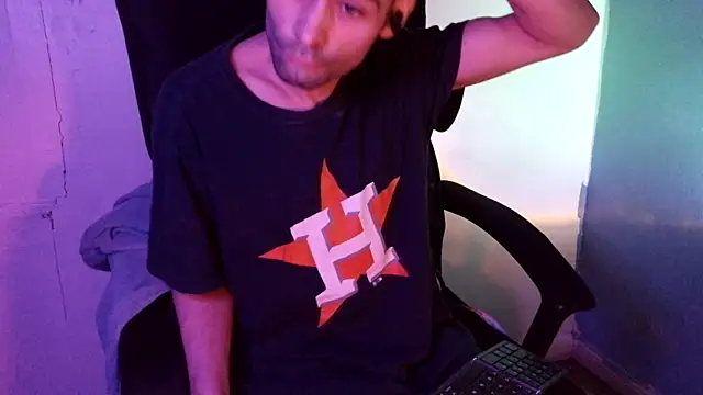 highinhtxx online show from March 25, 7:08 am