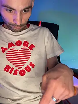 highinhtxx online show from March 3, 1:45 am