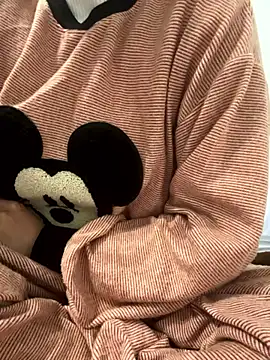 lee ly online show from January 10, 2:23 pm