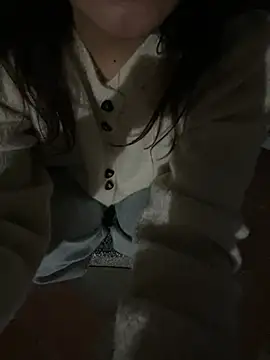 lee ly online show from March 11, 11:59 am