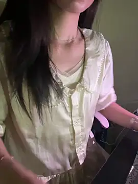 lee ly online show from February 24, 3:46 pm