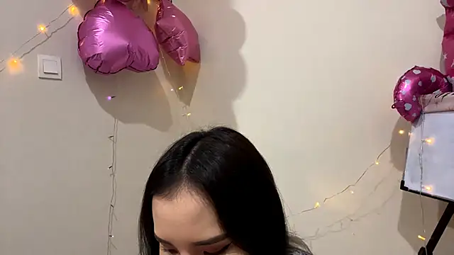 CarollFalick online show from October 30, 12:25 pm