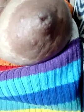 Hotmommax online show from April 7, 10:44 pm