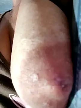 Snapshot of Hotmommax chatting on November 22, 5:56 pm Hotmommax online show from November 22, 5:56 pm