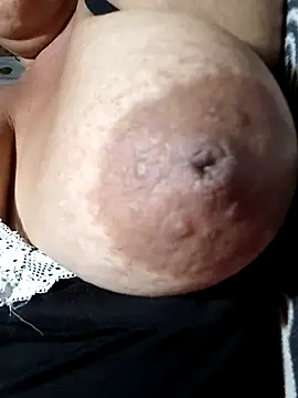 Hotmommax online show from February 24, 8:21 pm