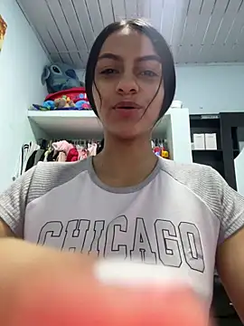 miluwatson online show from February 7, 4:31 am