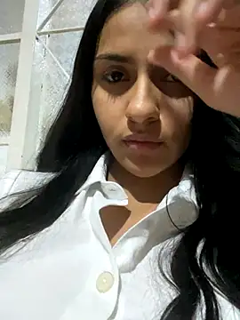 Snapshot of miluwatson chatting on October 5, 1:51 am miluwatson online show from October 5, 1:51 am