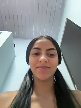 miluwatson online show from February 19, 6:16 pm