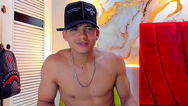 Snapshot of daniscot chatting on September 30, 3:45 am daniscot online show from September 30, 3:45 am