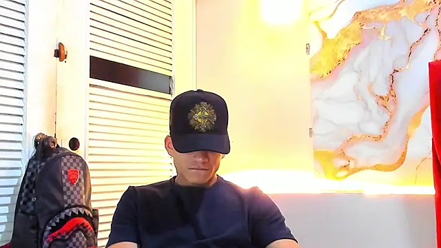 Snapshot of daniscot chatting on November 8, 3:54 am daniscot online show from November 8, 3:54 am