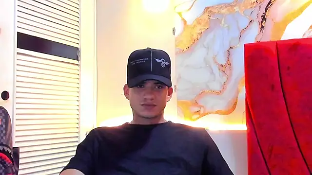 Snapshot of daniscot chatting on November 12, 4:16 am daniscot online show from November 12, 4:16 am