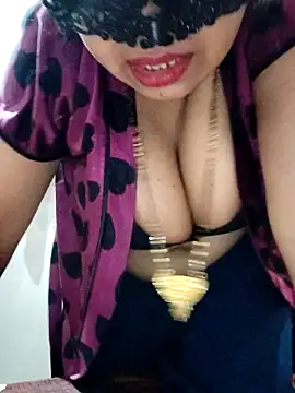Snapshot of Hot__bhabhi_99 chatting on December 21, 5:31 am Hot bhabhi 99 online show from December 21, 5:31 am