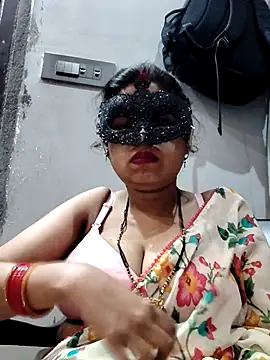 Hot  bhabhi 99 online show from November 28, 9:09 am