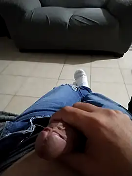 Snapshot of Ricuss9 chatting on November 14, 11:58 am Ricuss9 online show from November 14, 11:58 am