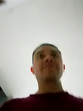 Snapshot of Ricuss9 chatting on October 7, 8:15 am Ricuss9 online show from October 7, 8:15 am