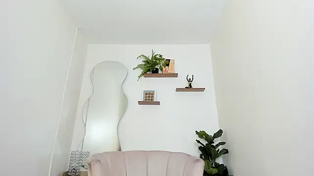 Amary turner online show from October 24, 12:48 pm