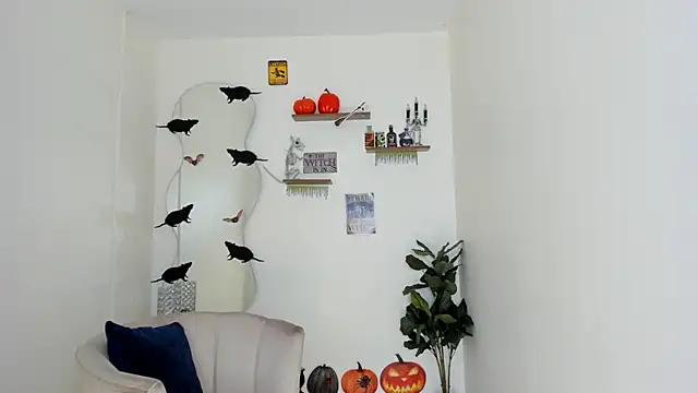 Amary turner online show from October 29, 12:15 pm