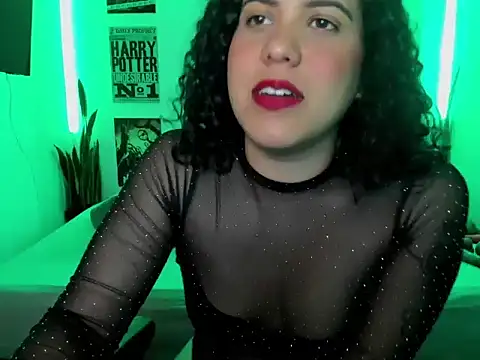 Tinawildd online show from April 23, 6:09 pm