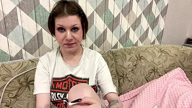 RebelKitsune online show from November 29, 6:08 pm