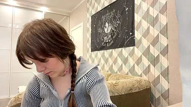 RebelKitsune online show from October 22, 5:18 am