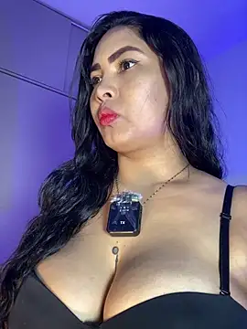 Snapshot of EmilyZuits chatting on October 21, 9:36 pm EmilyZuits online show from October 21, 9:36 pm