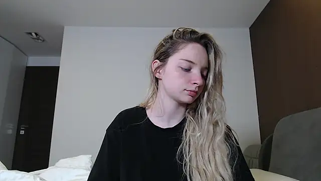 Snapshot of jessicahbelle chatting on June 12, 2:20 am jessicahbelle online show from June 12, 2:20 am
