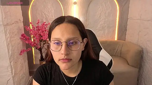 Nyx Tamy Tx  online show from October 20, 1:00 pm